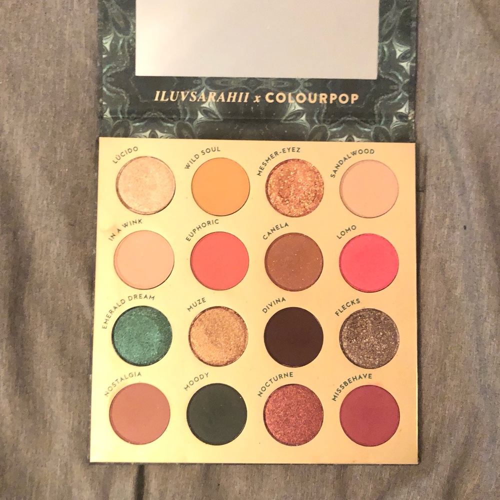 USED COLOURPOP X ILUVSARAHII EYESHADOW PALETTE